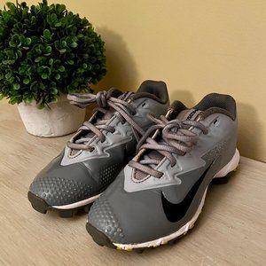 Nike Vapor Youth Baseball Cleats - Size 1Y